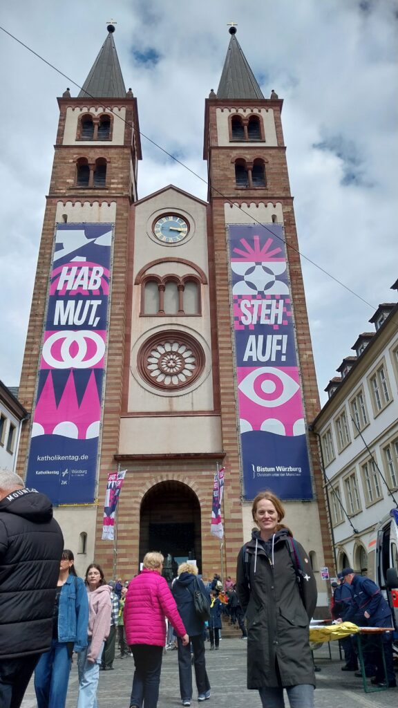 Hanna Dude beim Katholikentag in Würzburg